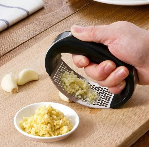 Triturador de Alho Manual em Aço Inox