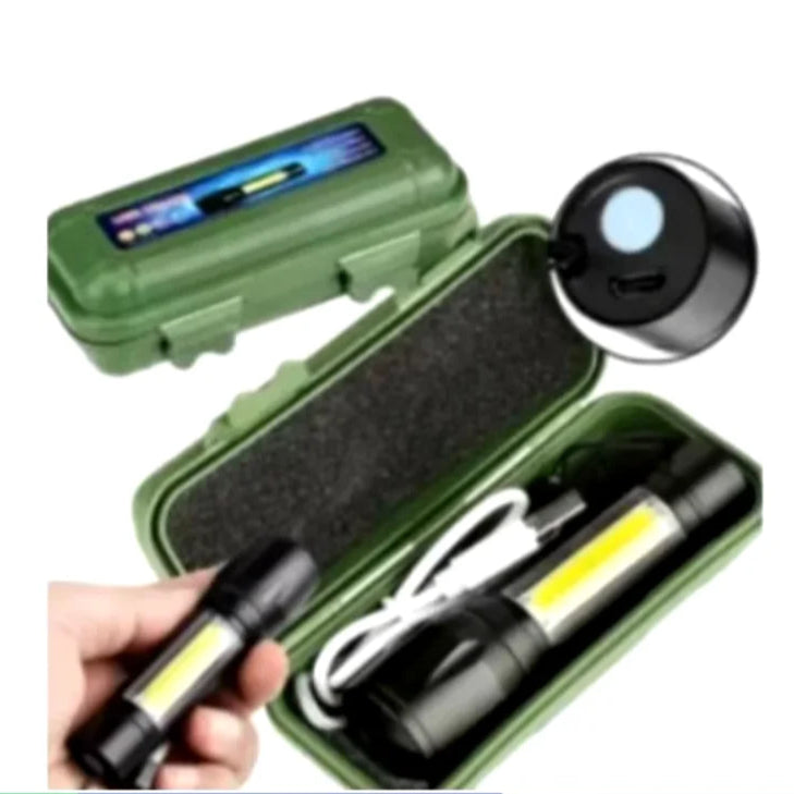 Lanterna Portátil Recarregável de Alumínio com Zoom e 3 Modos de Luz USB